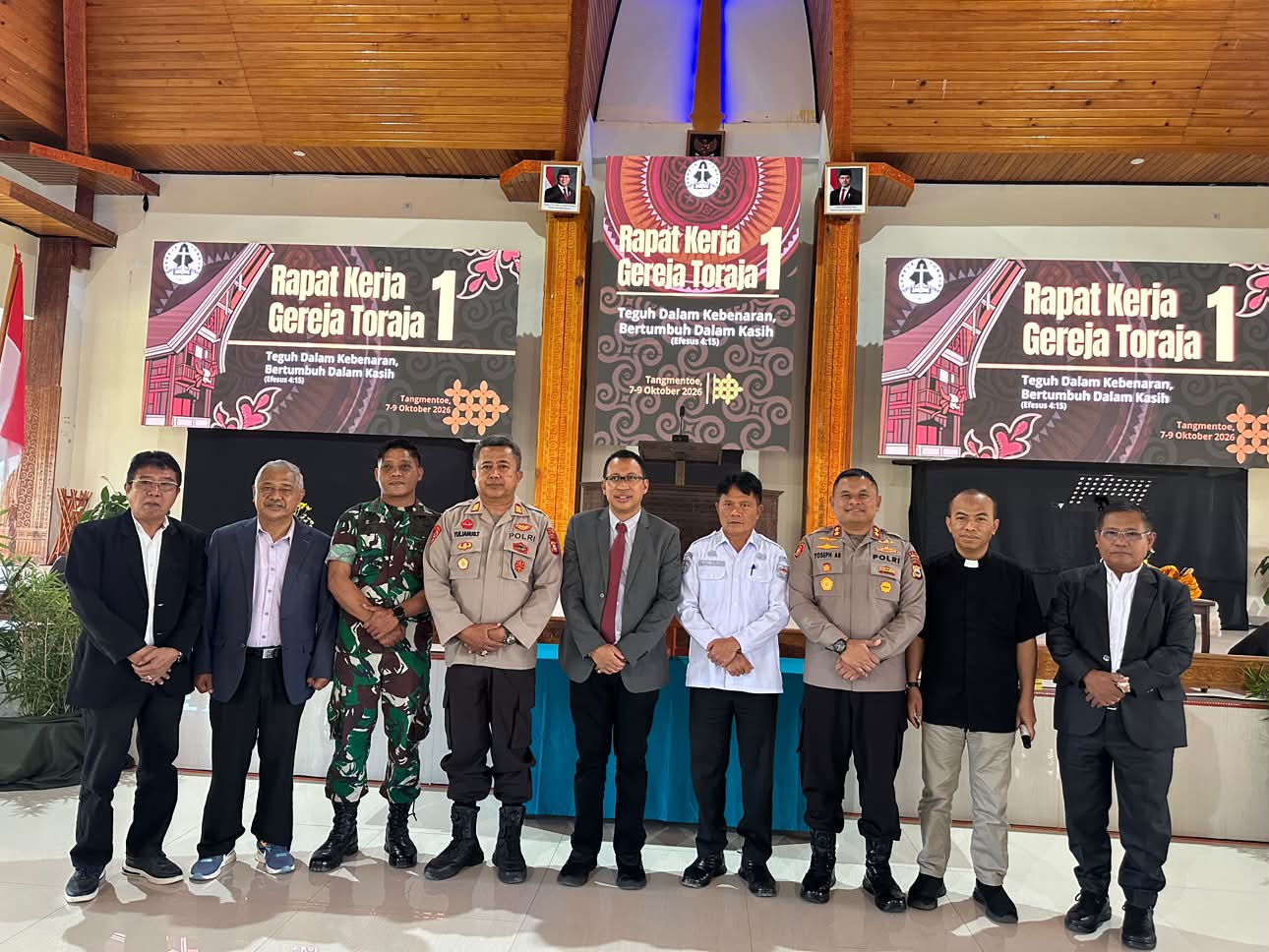 Pembukaan Rapat Kerja I Gereja Toraja, Melayani Bersama Dalam Harmoni